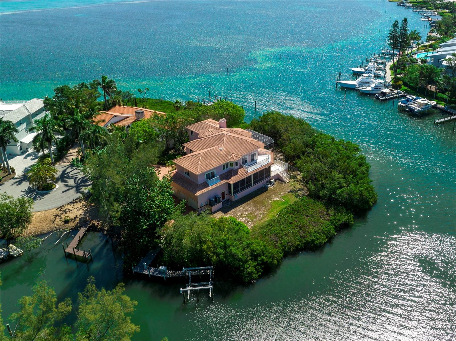 781 HIDEAWAY BAY DR