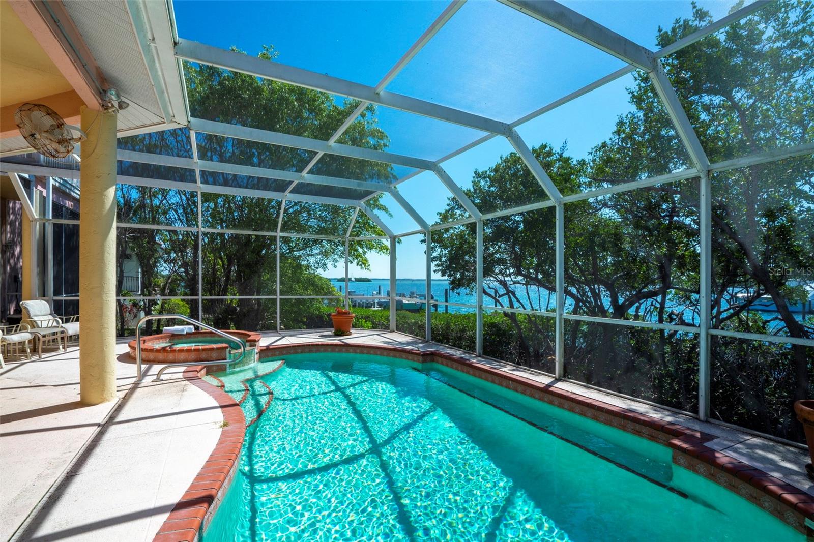781 HIDEAWAY BAY DR