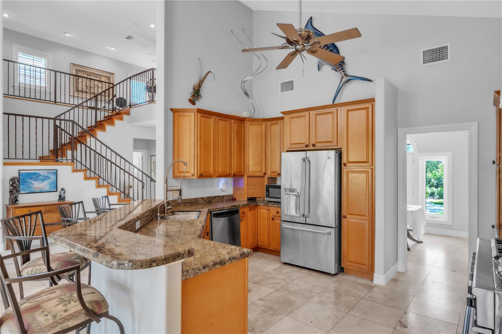 1508 BOWLEES CV