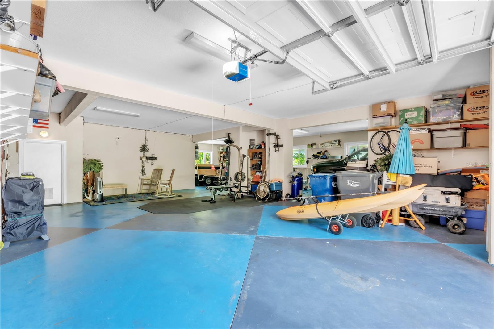 1508 BOWLEES CV