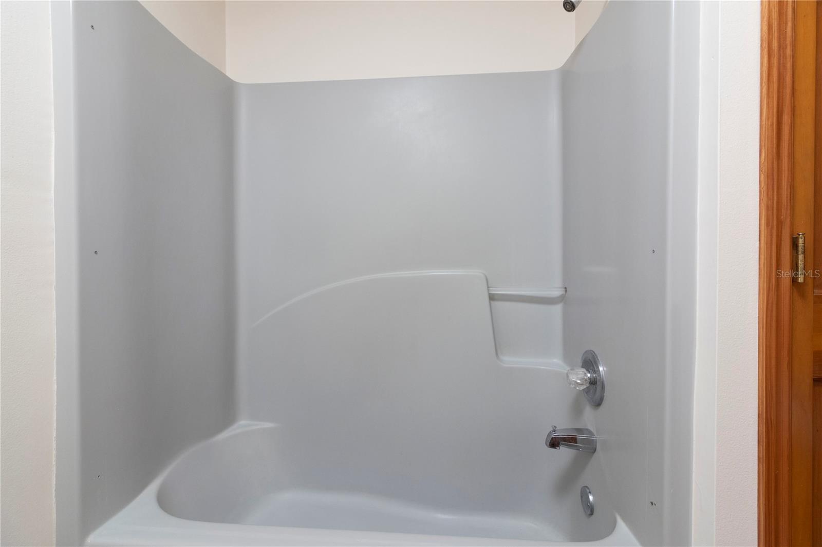 19 ZIRCON CT