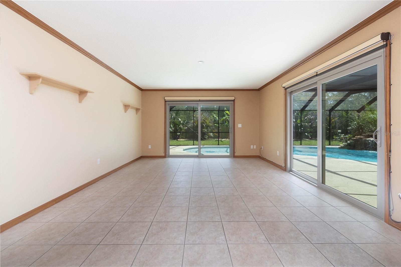 19 ZIRCON CT