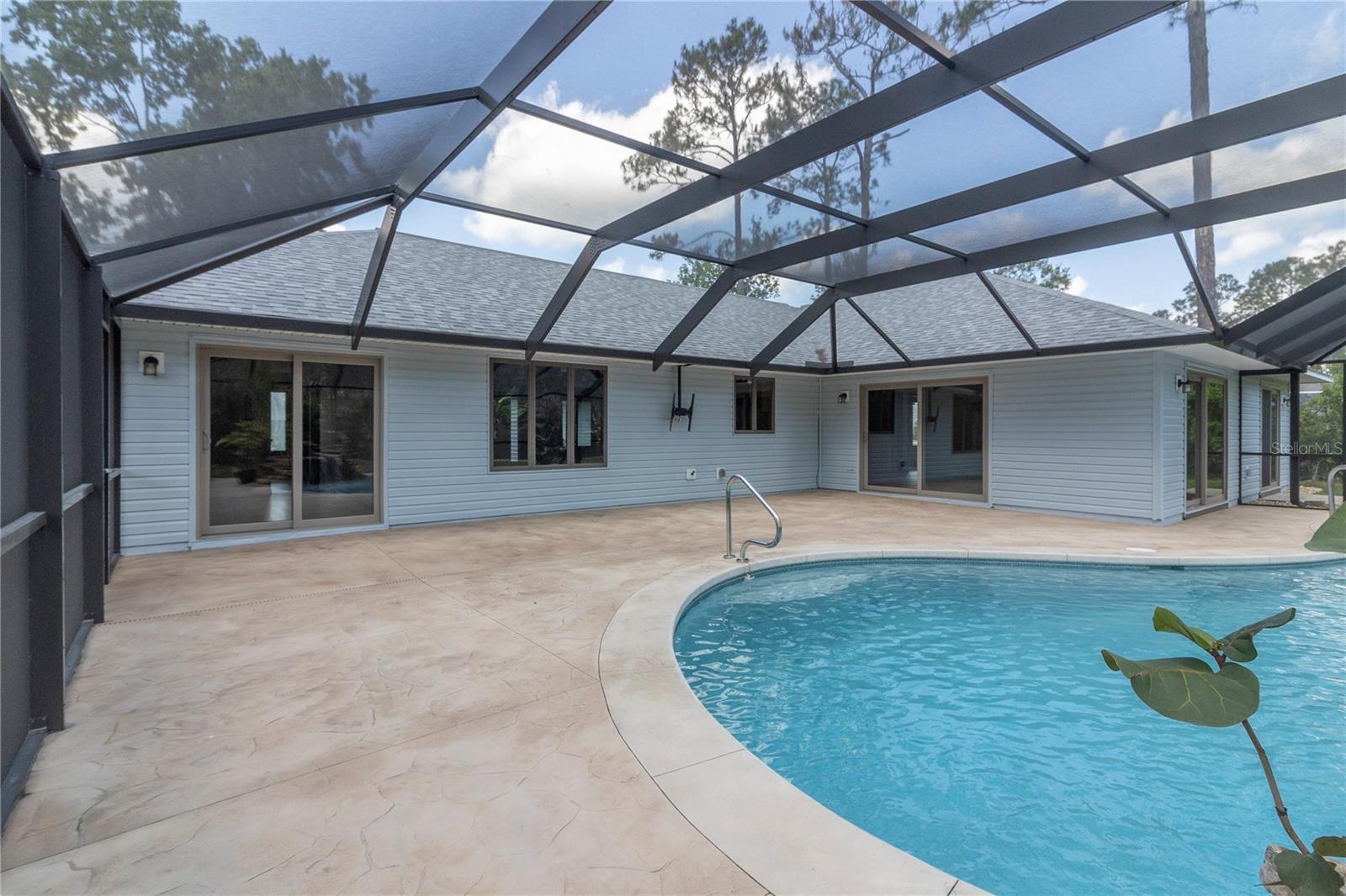 19 ZIRCON CT
