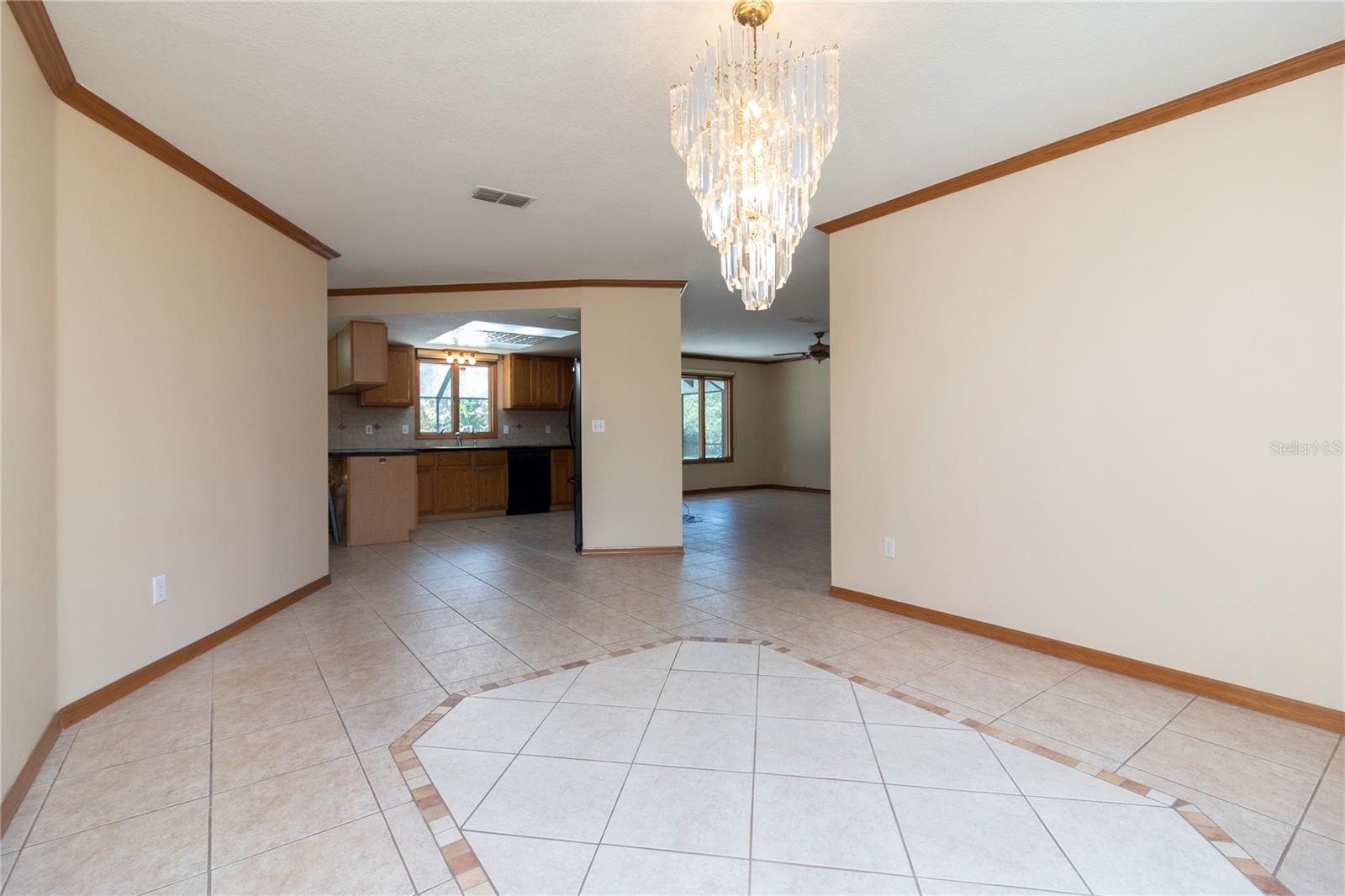19 ZIRCON CT