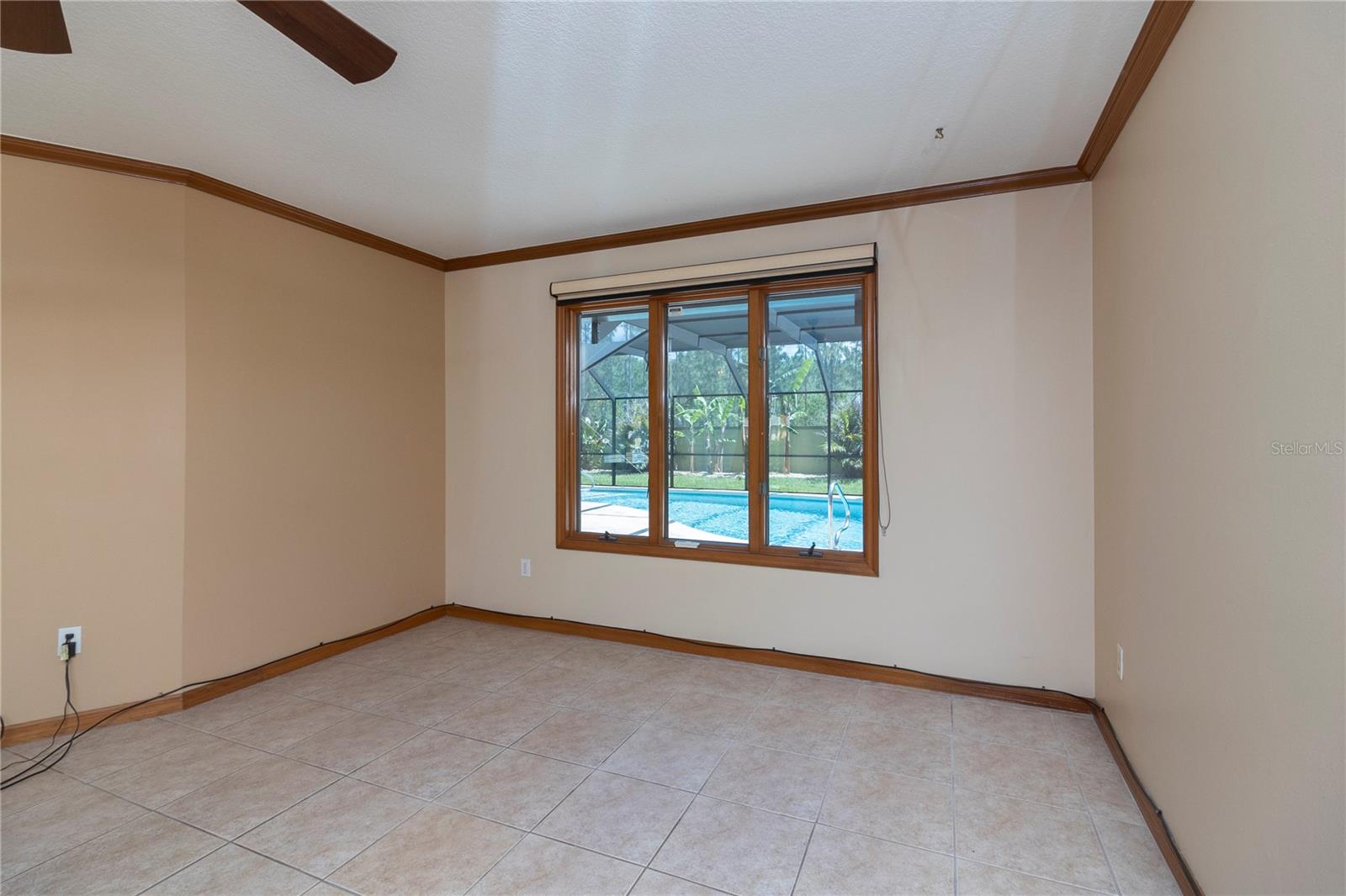 19 ZIRCON CT