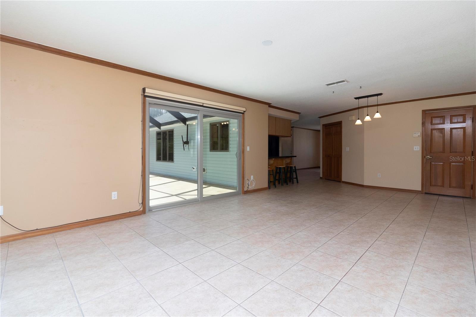 19 ZIRCON CT