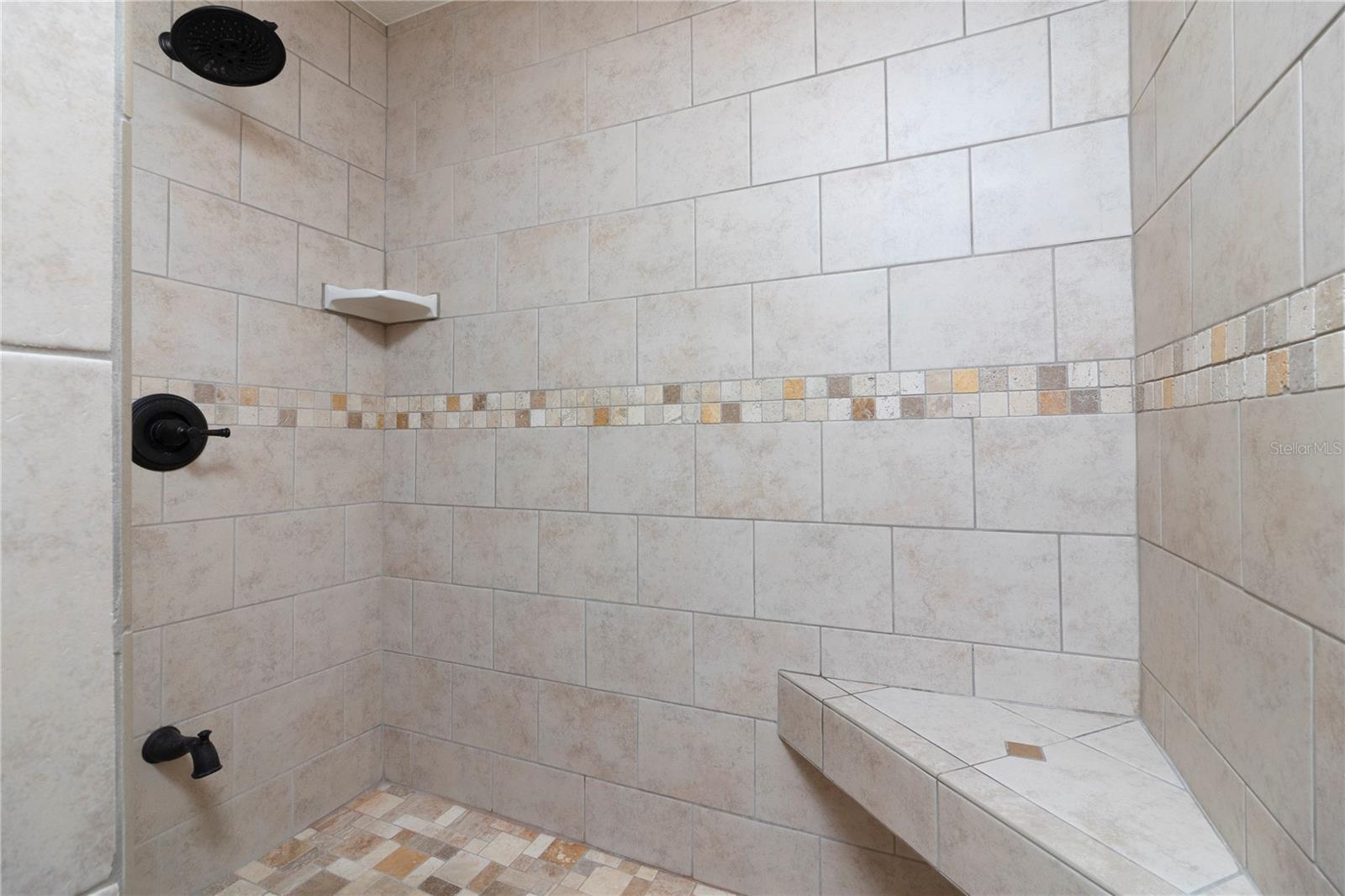 19 ZIRCON CT