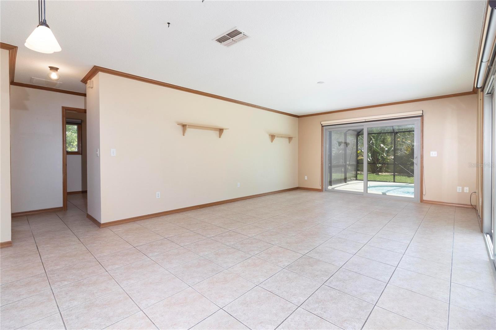 19 ZIRCON CT