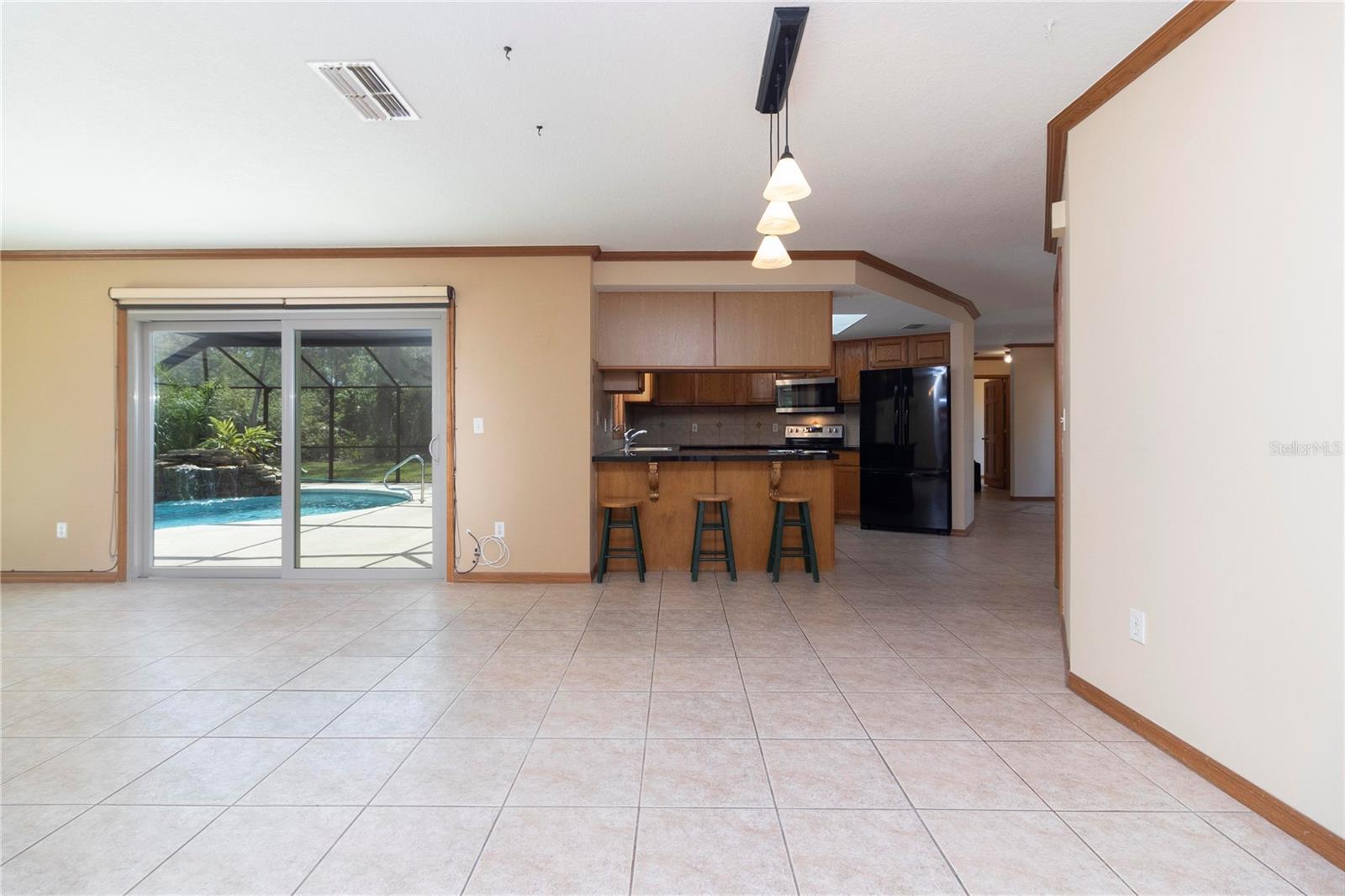 19 ZIRCON CT