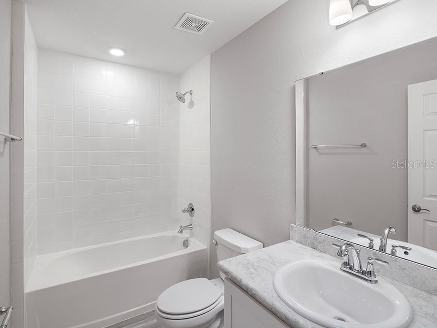 428 ITUNA CIR