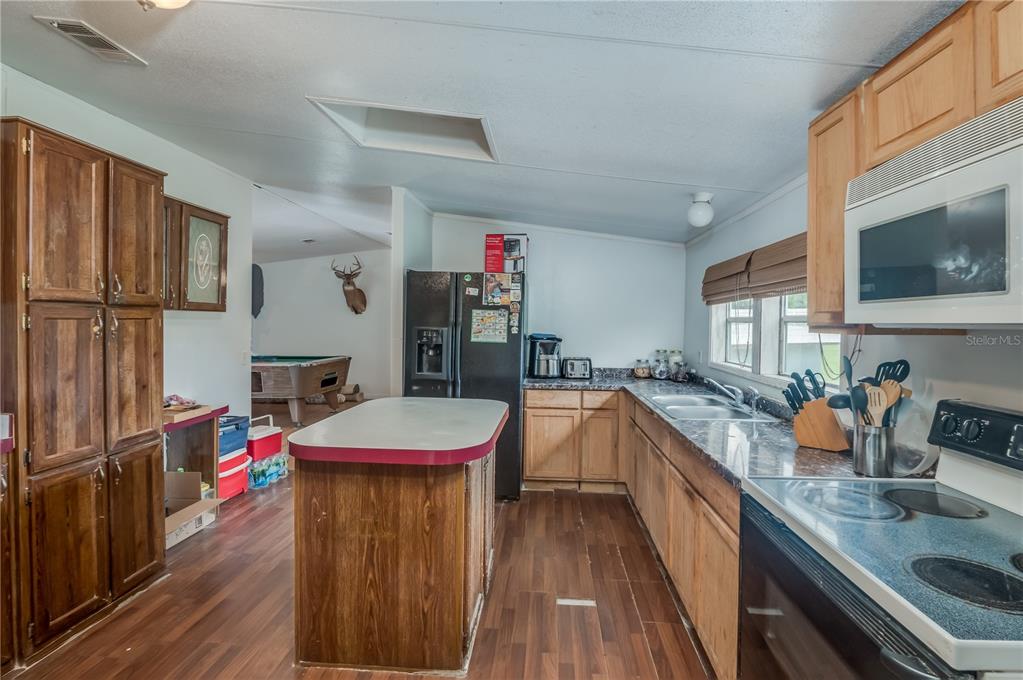 2507 DALE ANN DR