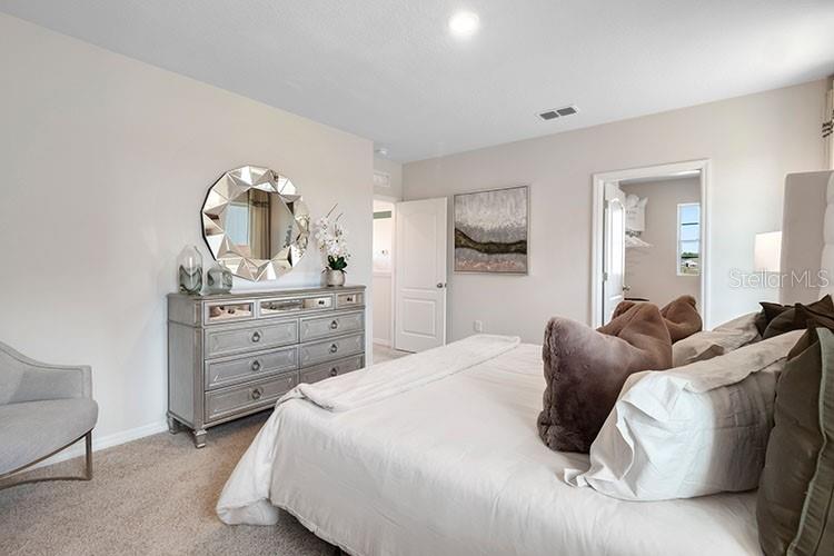 2674 SWOOPING SPARROW DR