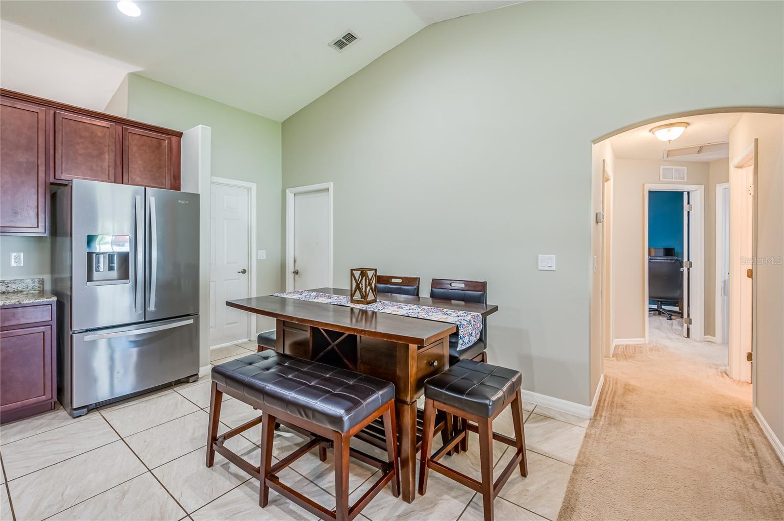 2890 DETACHED CIR SE