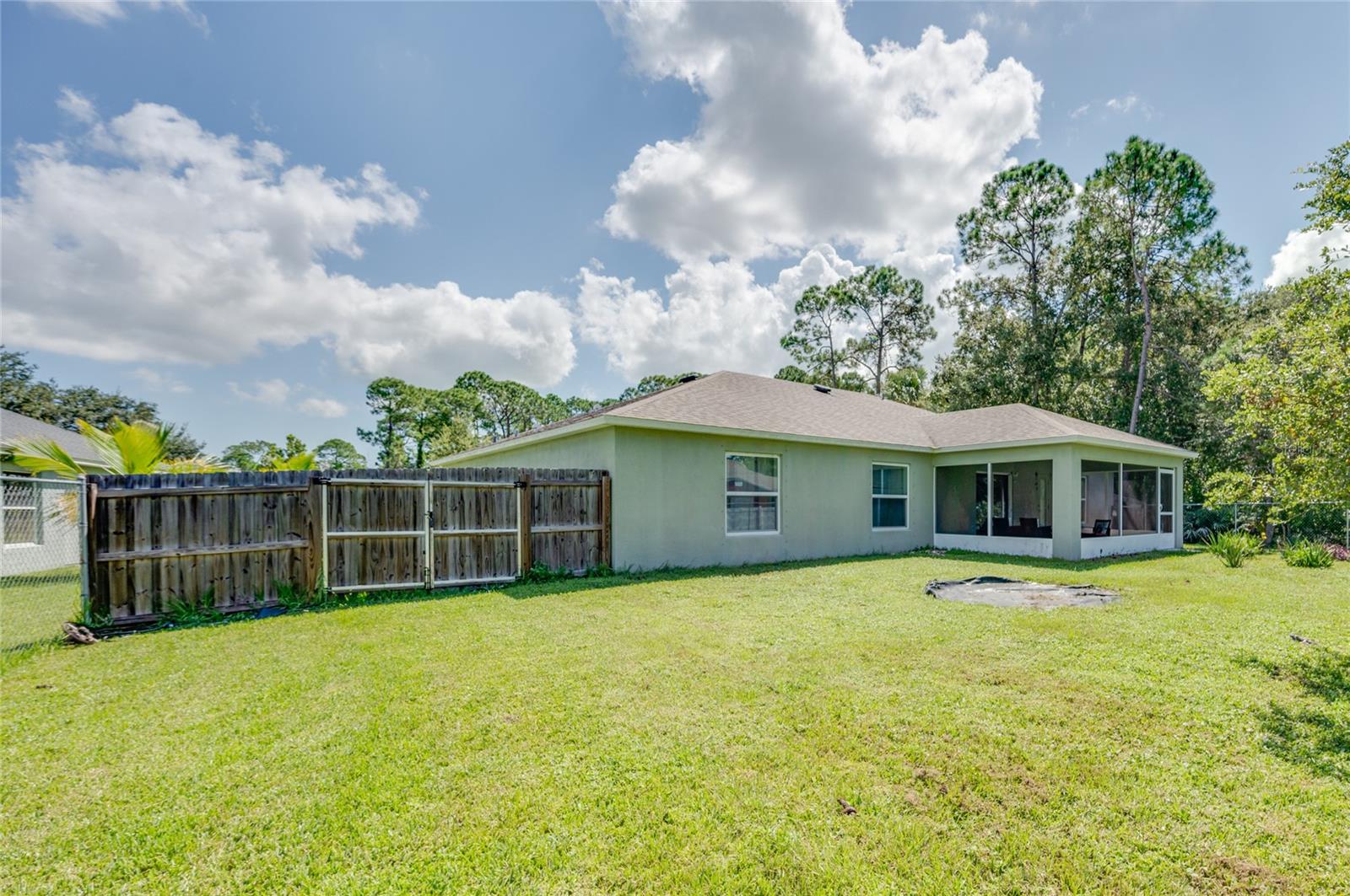 2890 DETACHED CIR SE