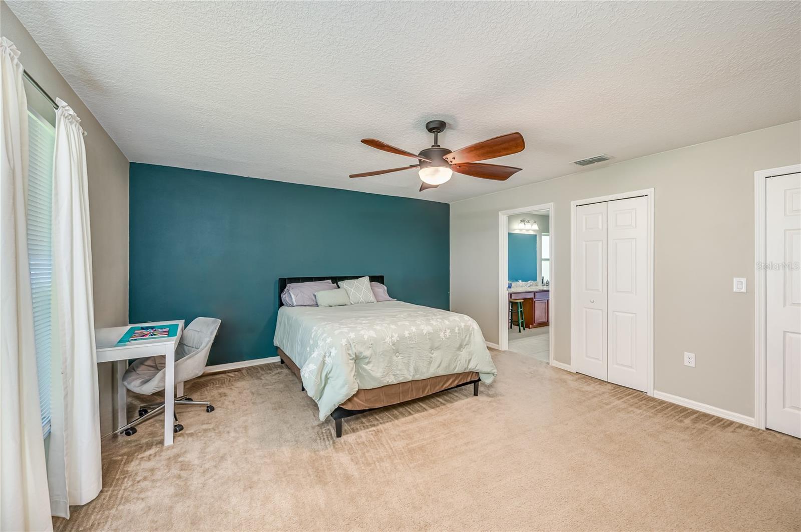 2890 DETACHED CIR SE