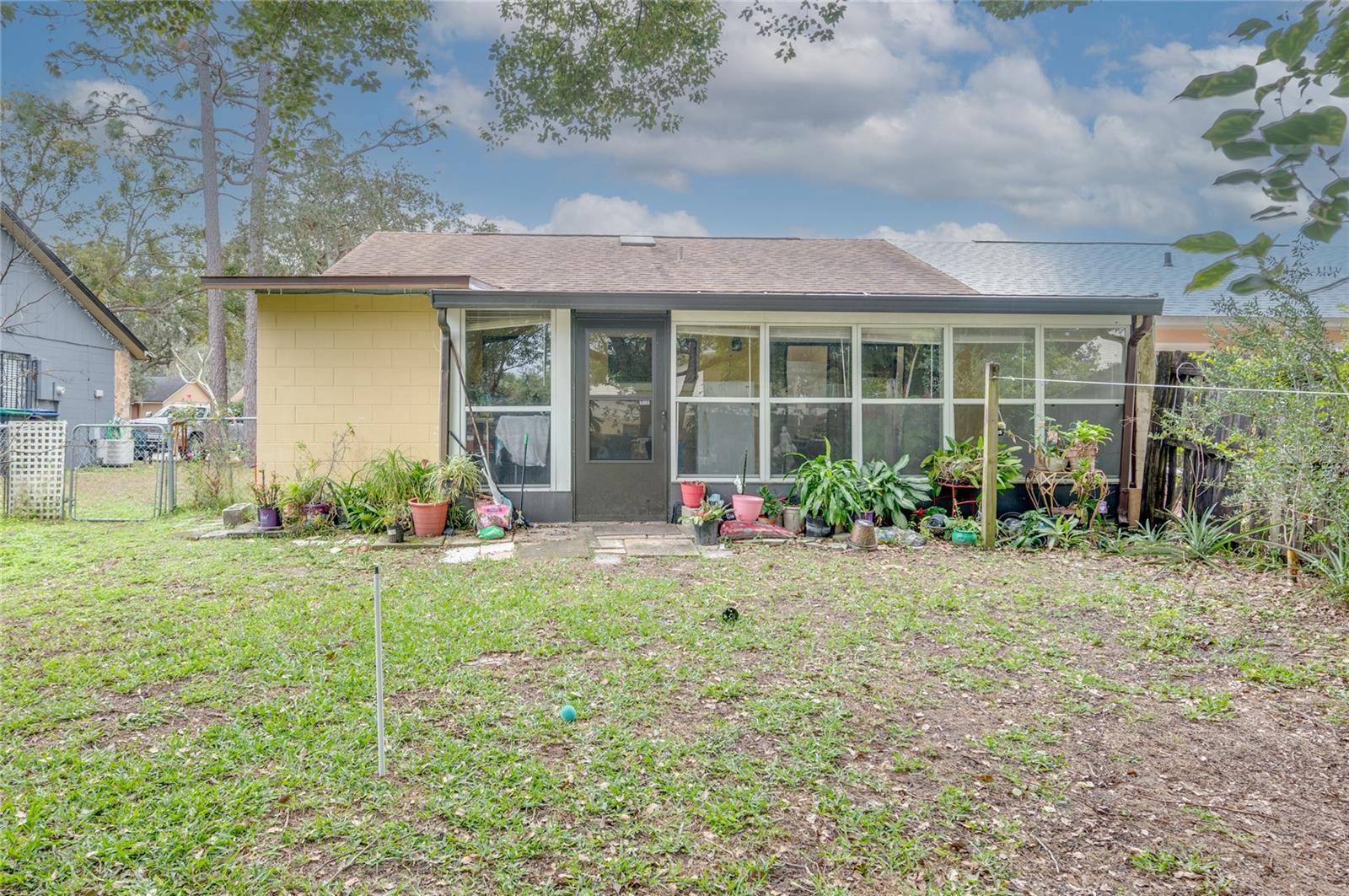 9845 RIVER CREST CT
