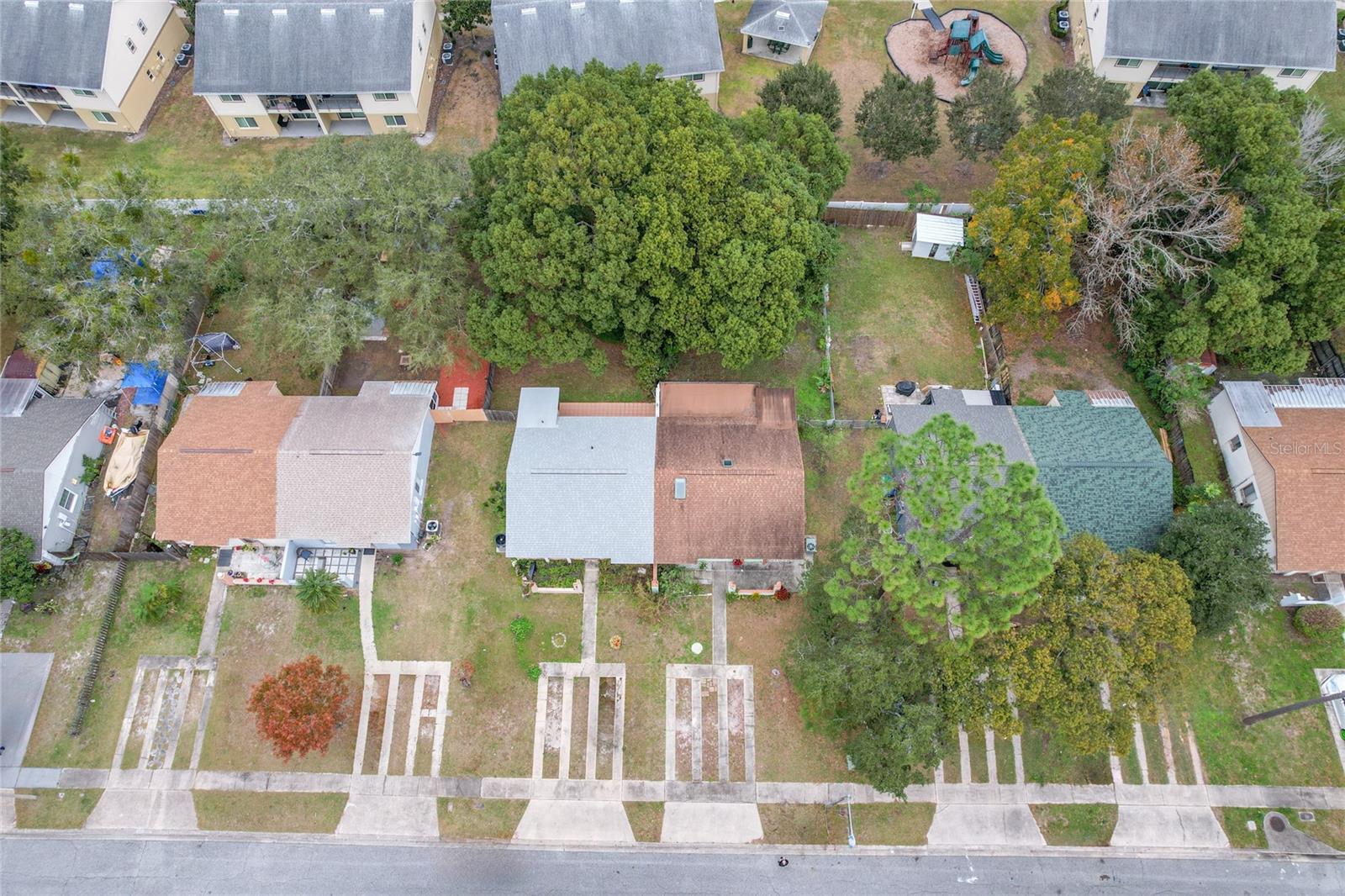 9845 RIVER CREST CT