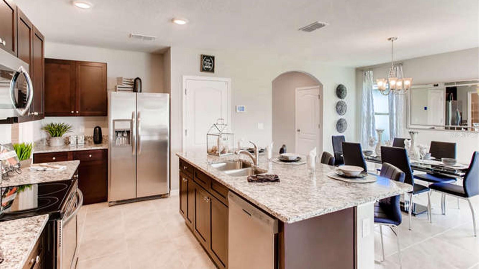 2439 TALONCREST