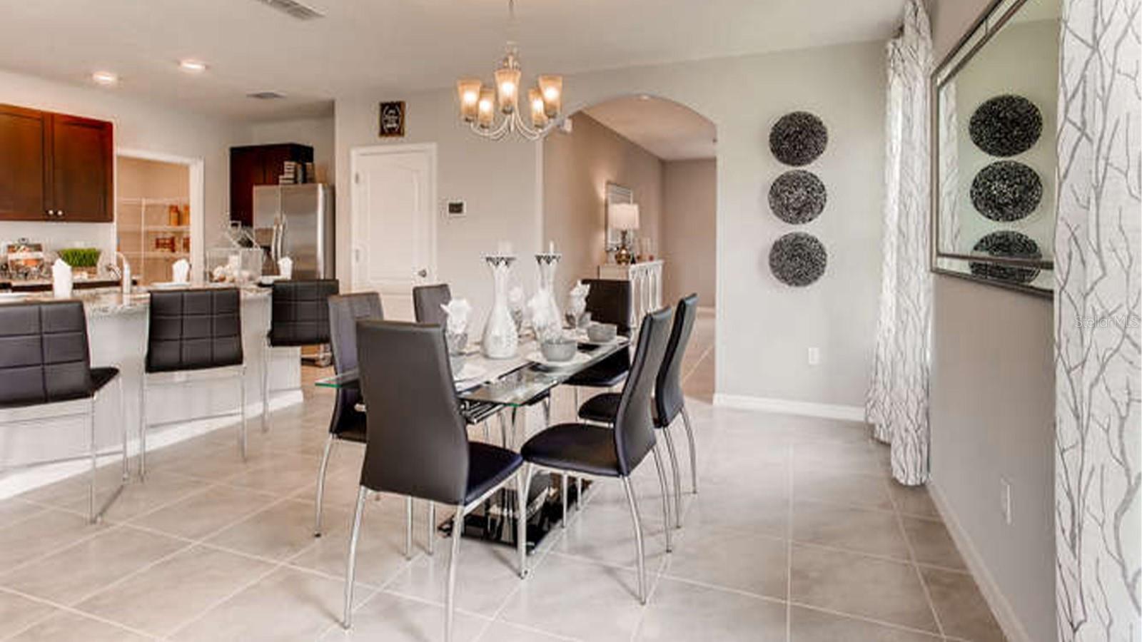 2439 TALONCREST