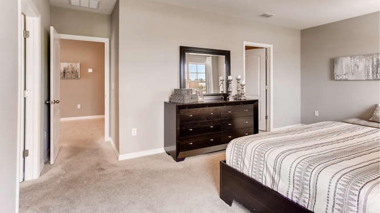 2439 TALONCREST
