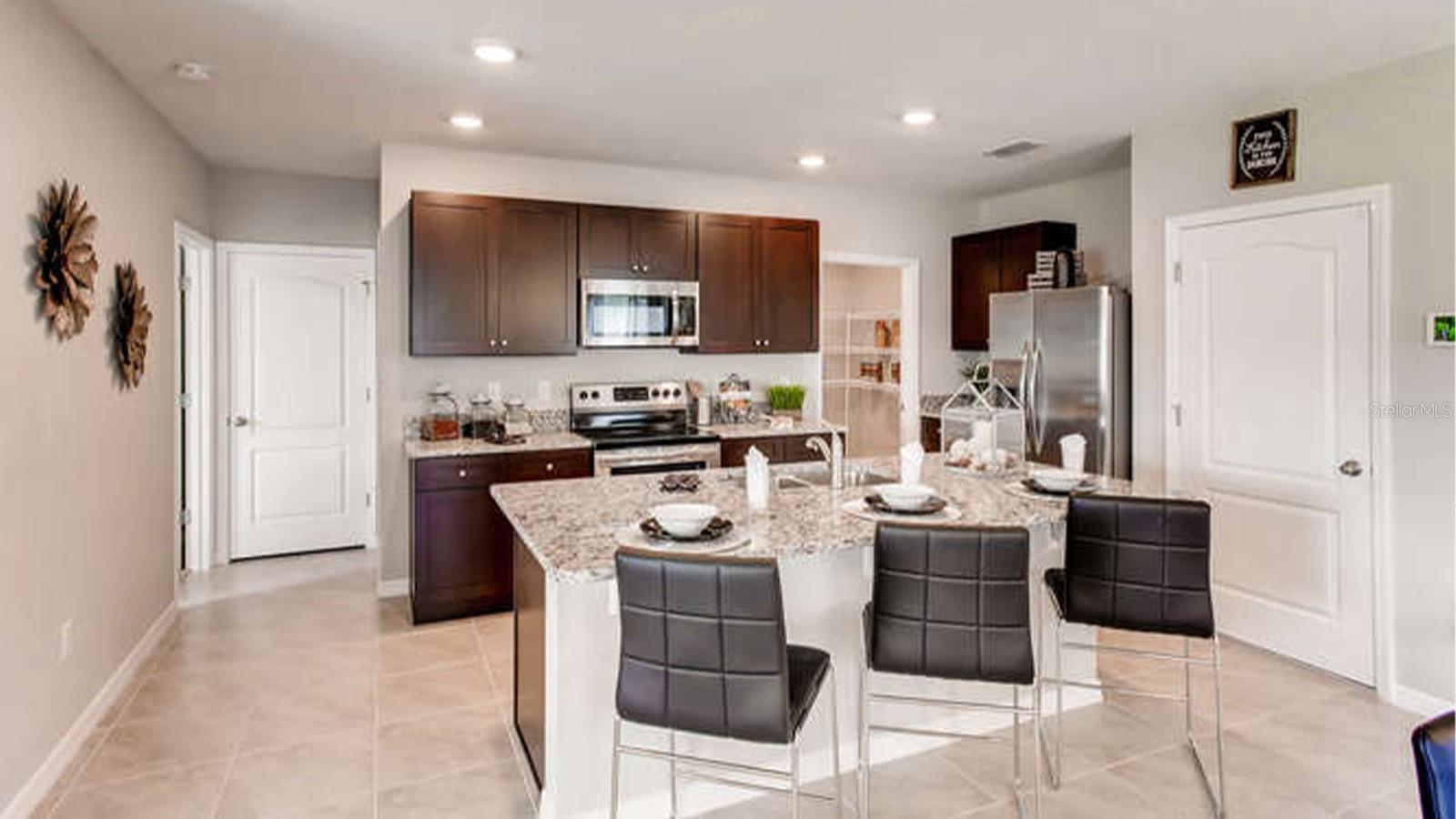 2439 TALONCREST