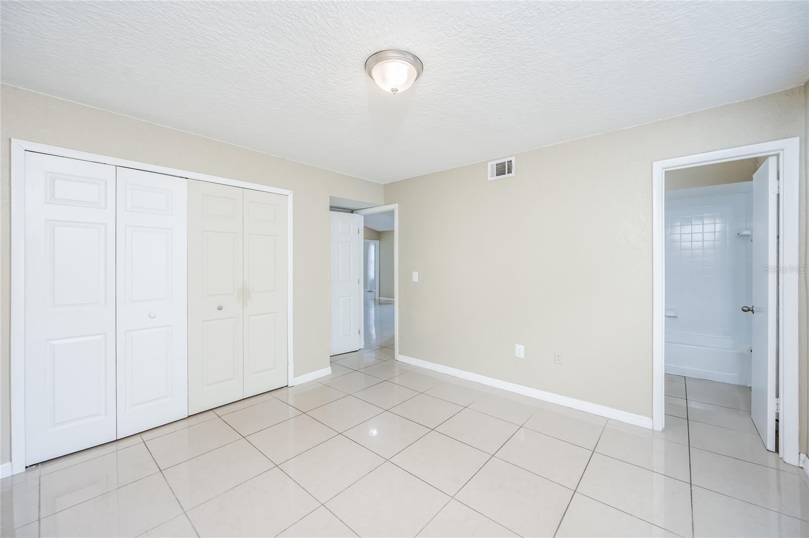 5259 IMAGES CIR #301