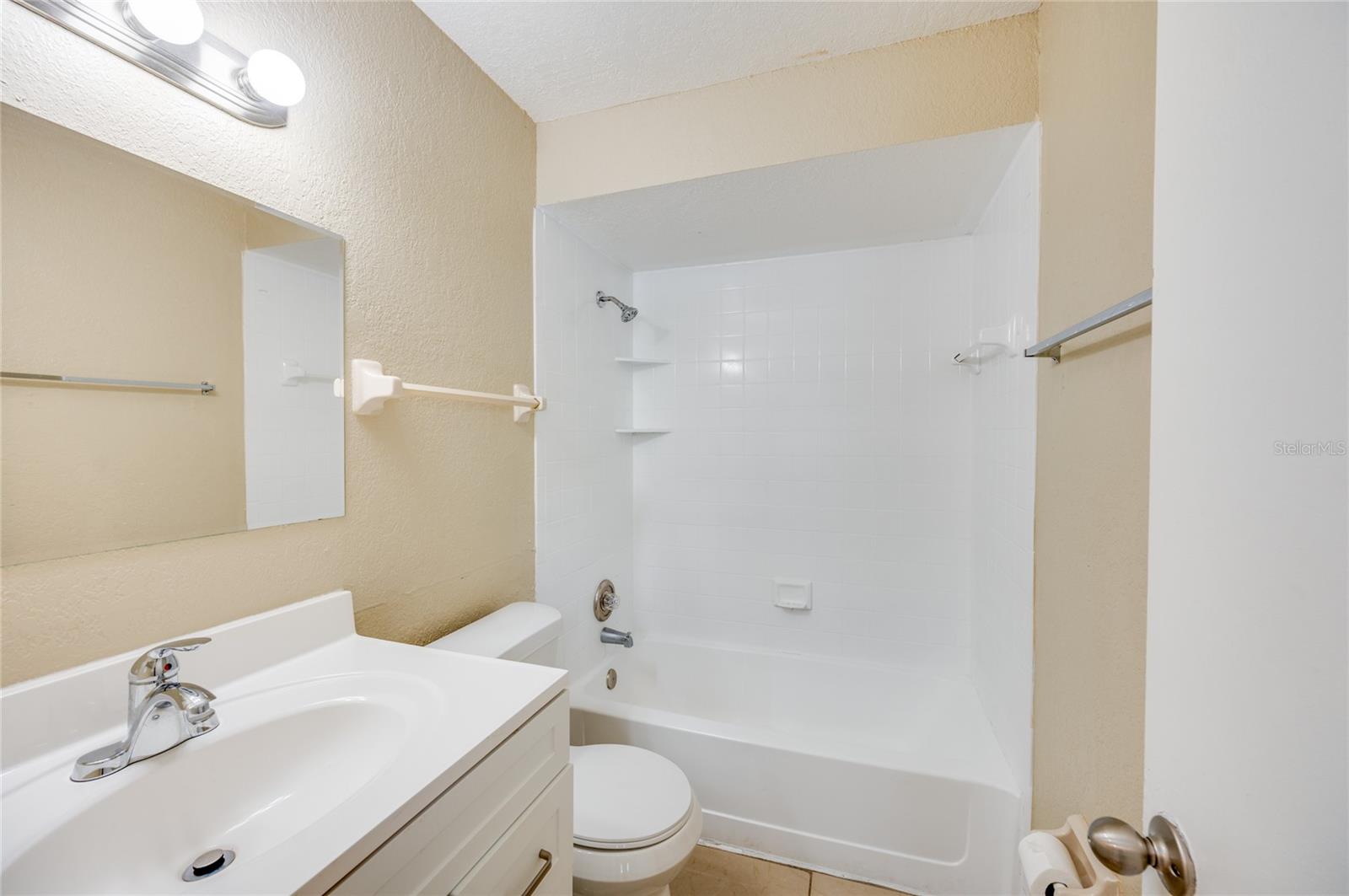 5259 IMAGES CIR #301