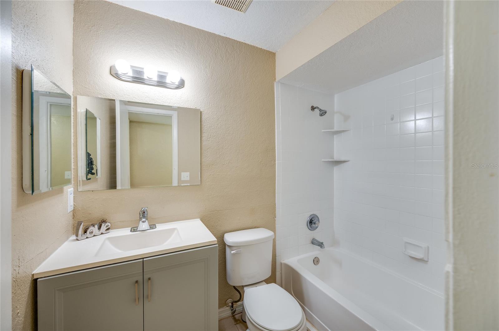 5259 IMAGES CIR #301