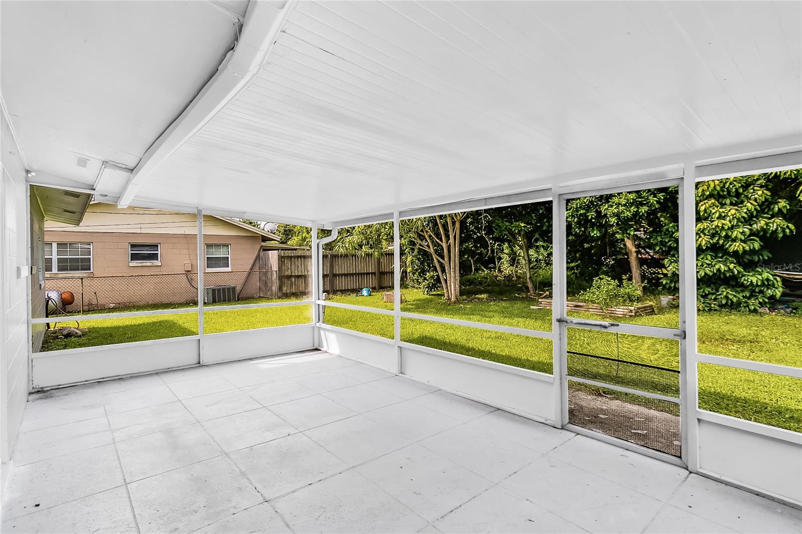 968 PARK MANOR DR