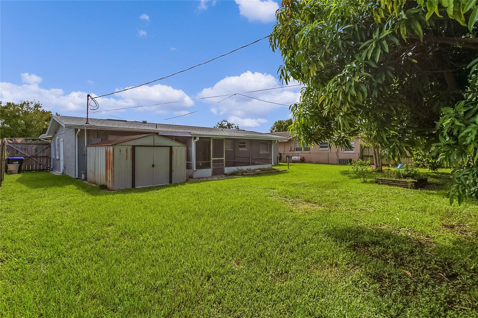 968 PARK MANOR DR