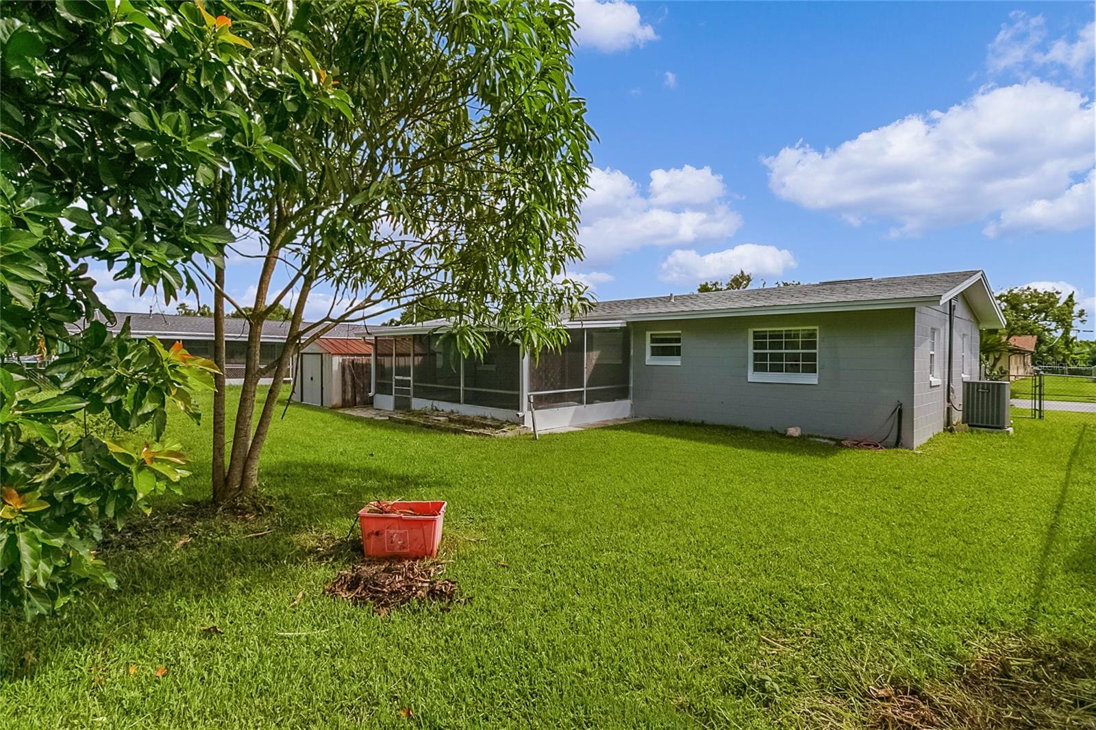 968 PARK MANOR DR