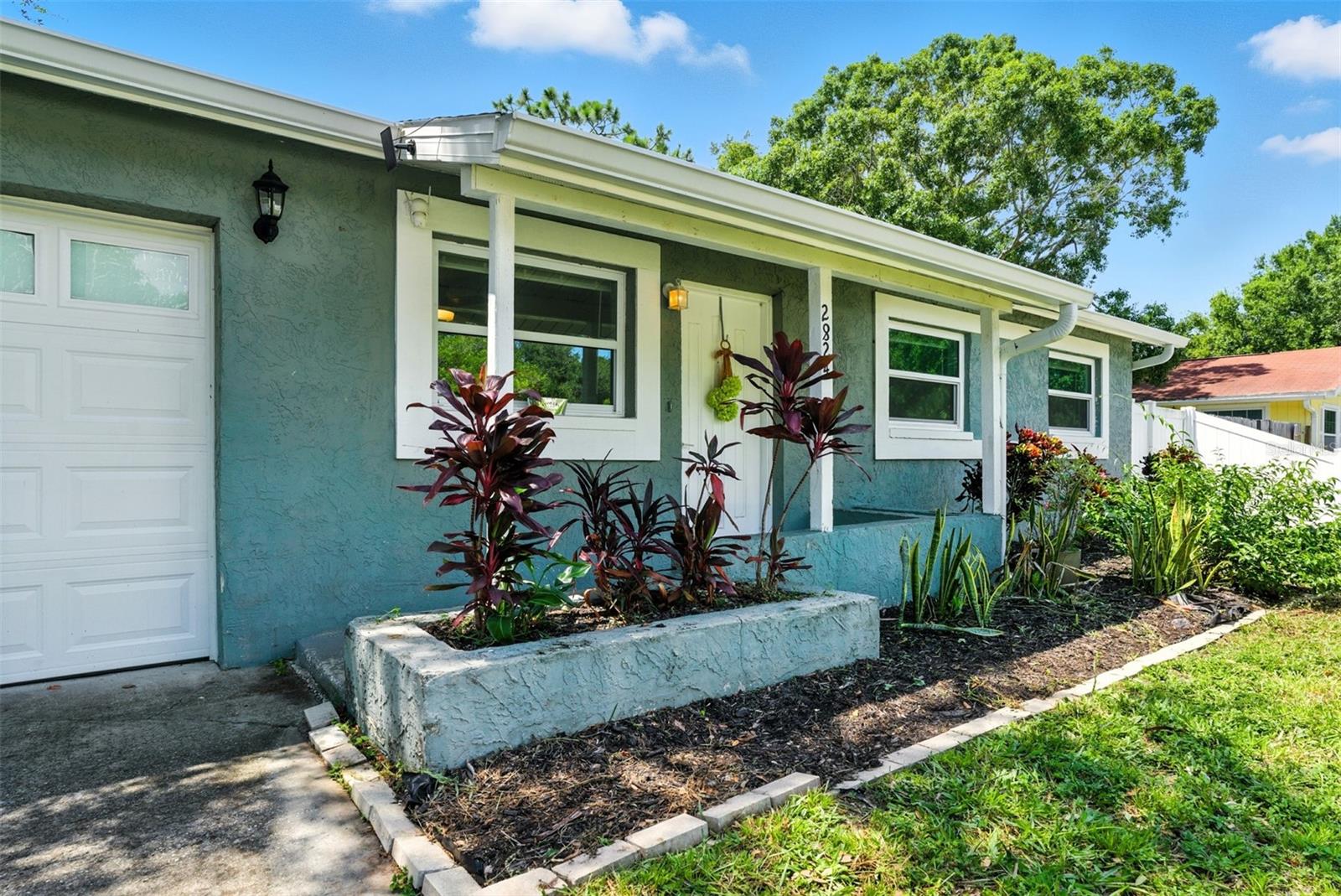 2824 OAKLAWN AVE