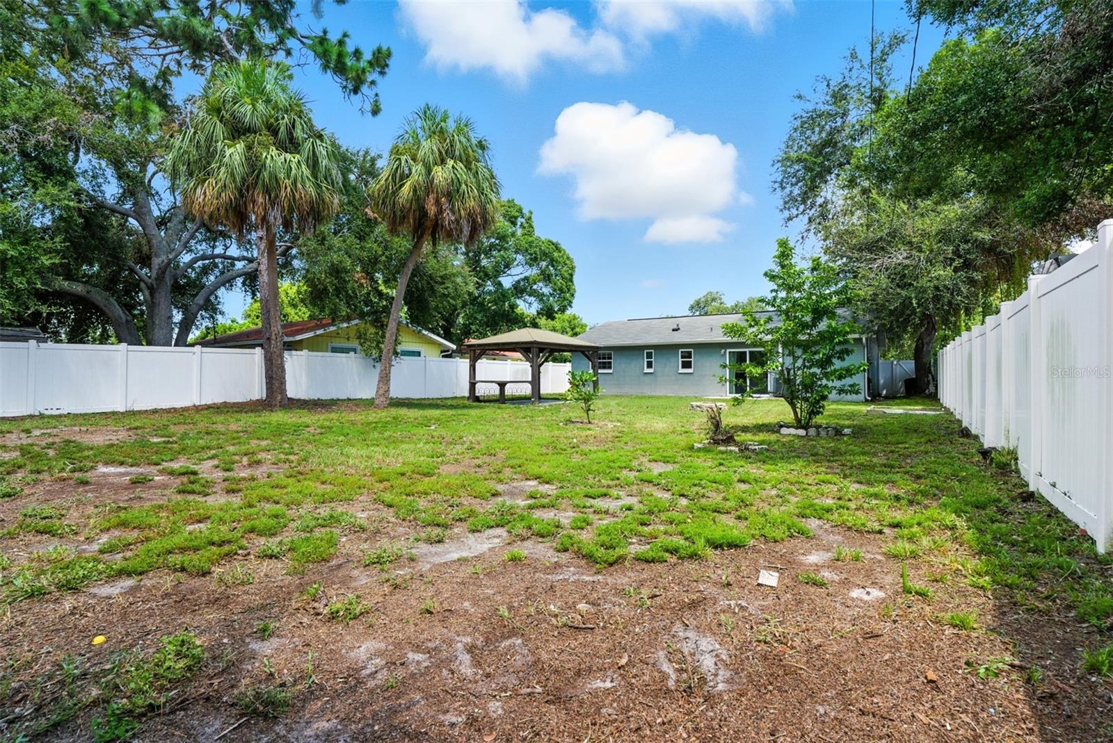2824 OAKLAWN AVE