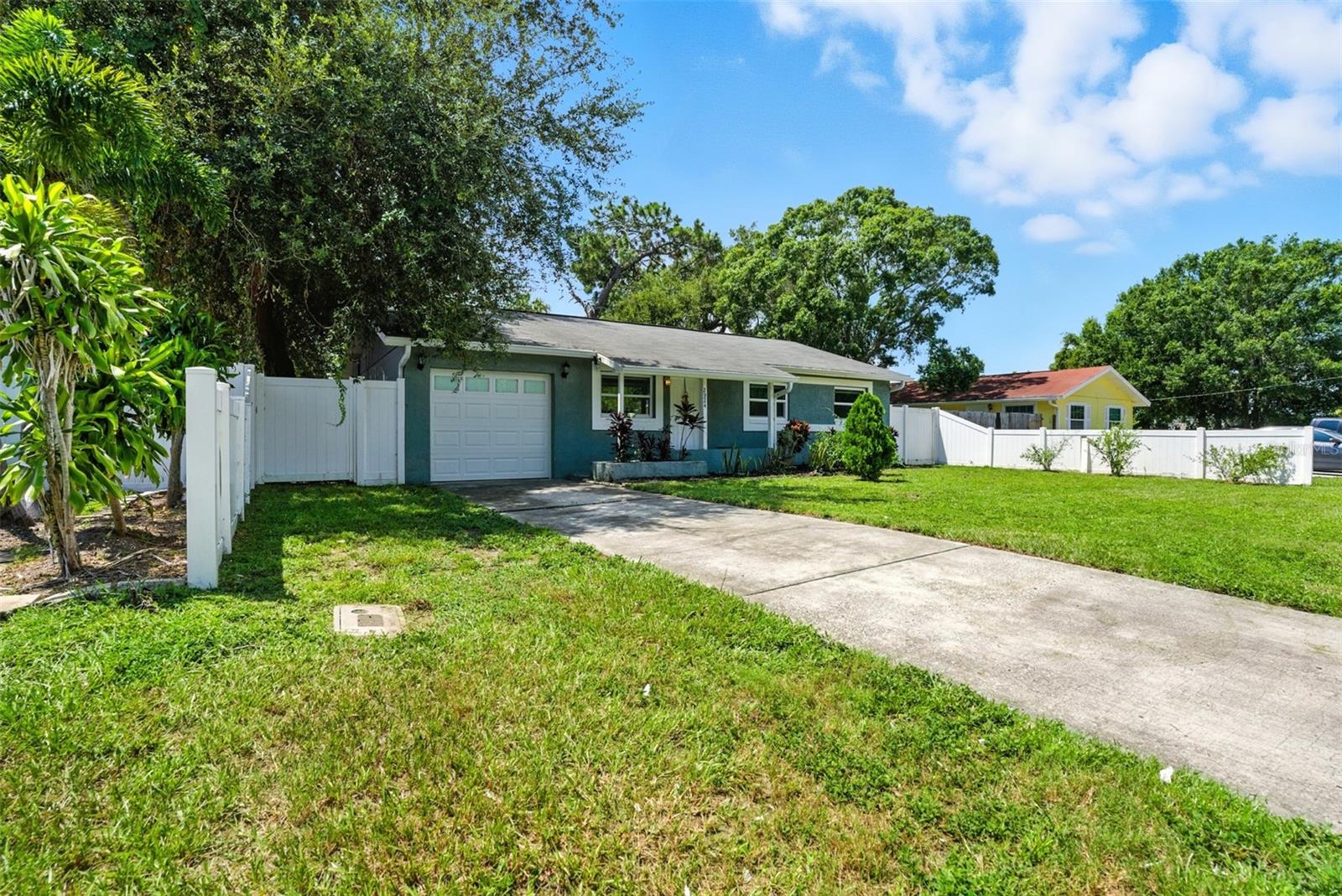 2824 OAKLAWN AVE