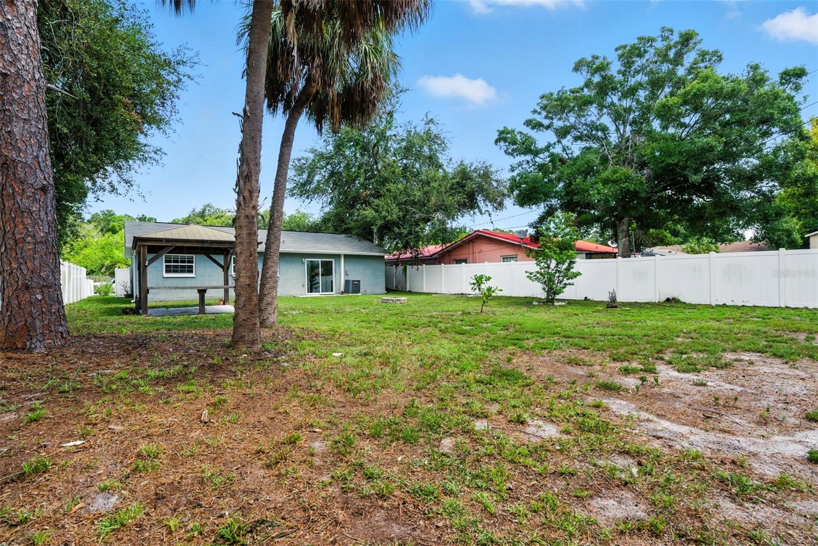 2824 OAKLAWN AVE