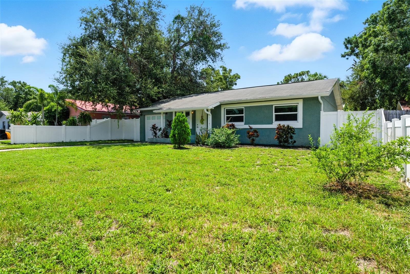 2824 OAKLAWN AVE