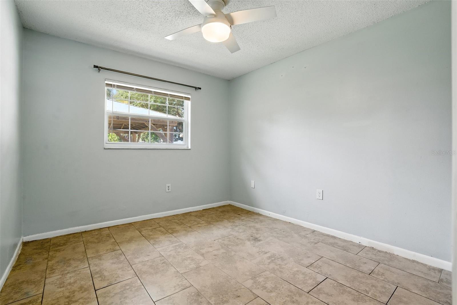 2824 OAKLAWN AVE