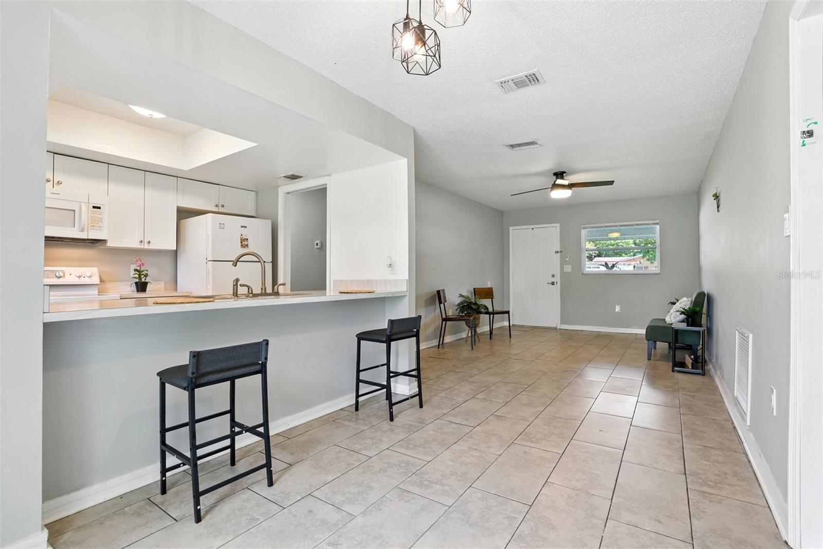 2824 OAKLAWN AVE