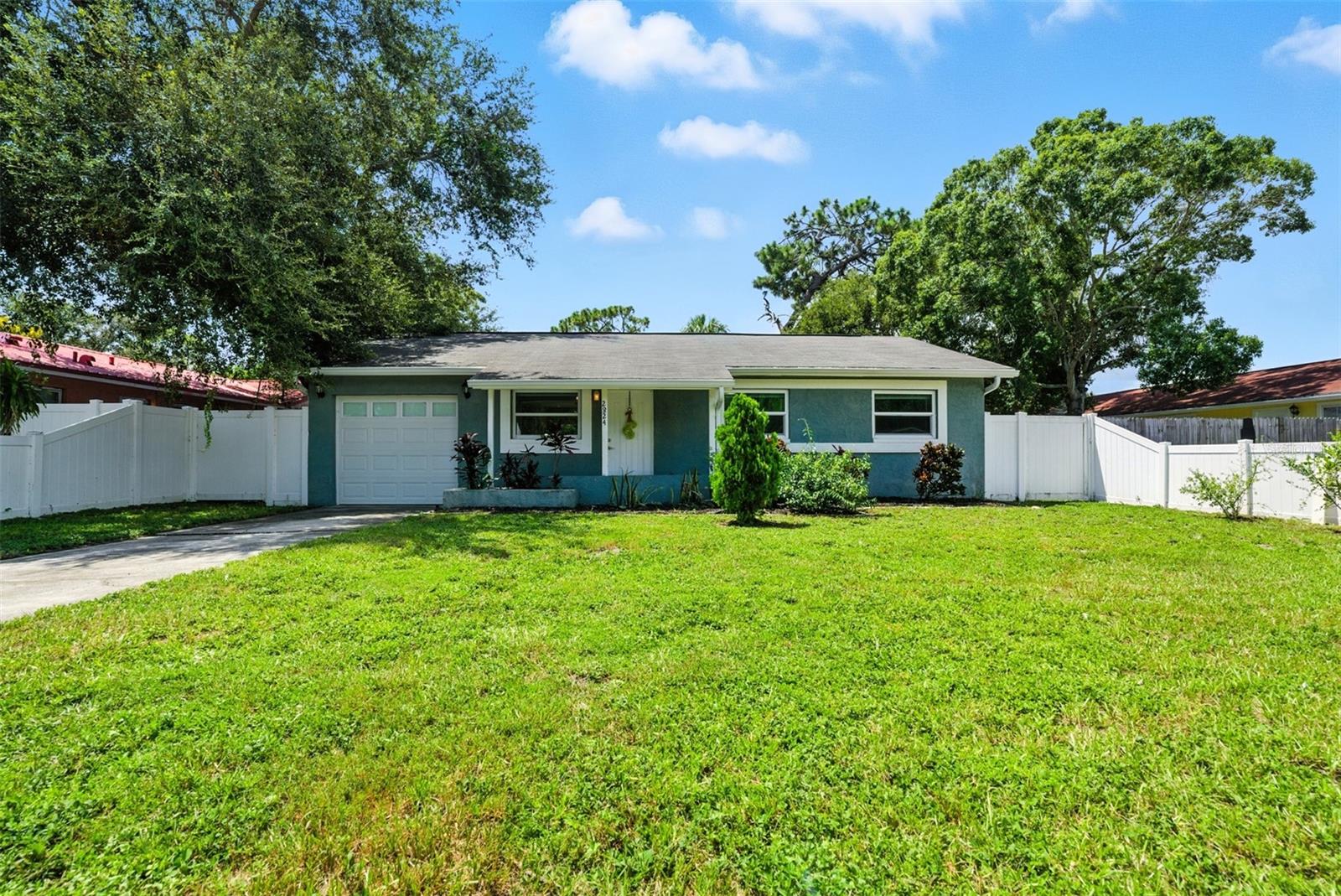 2824 OAKLAWN AVE