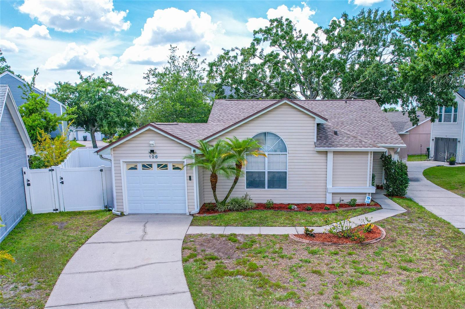 126 SPANISH MOSS CT