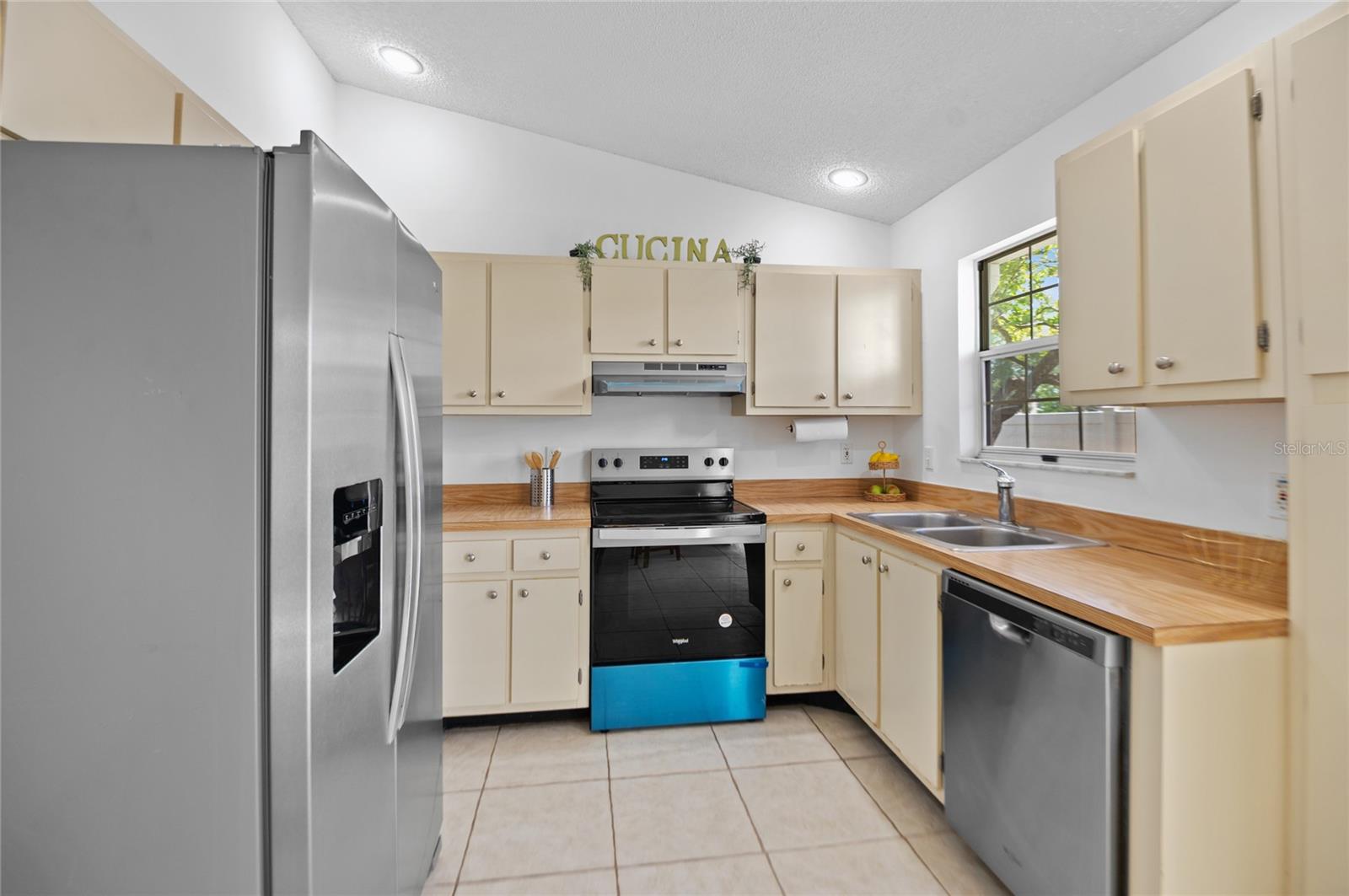 126 SPANISH MOSS CT