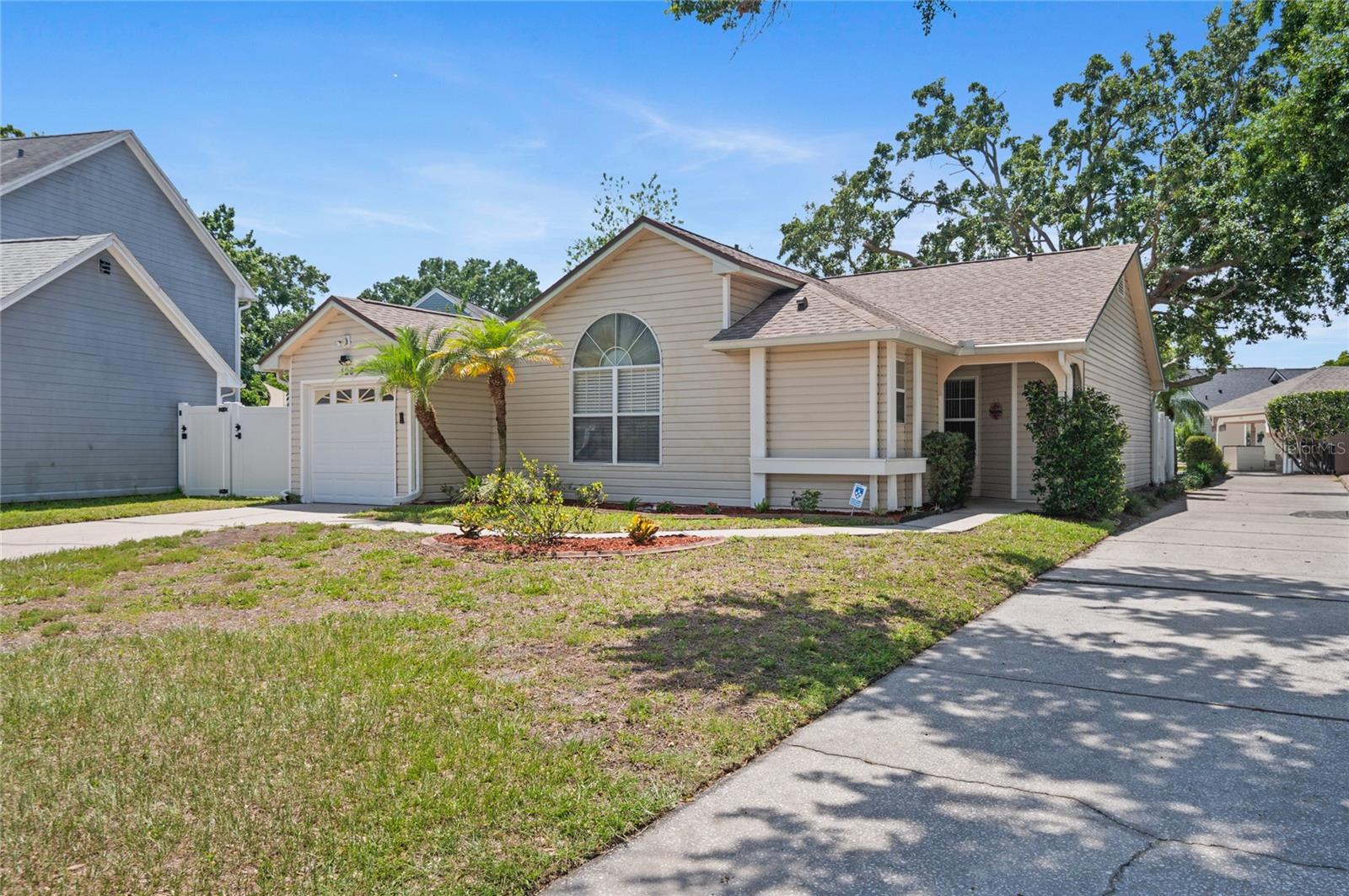 126 SPANISH MOSS CT