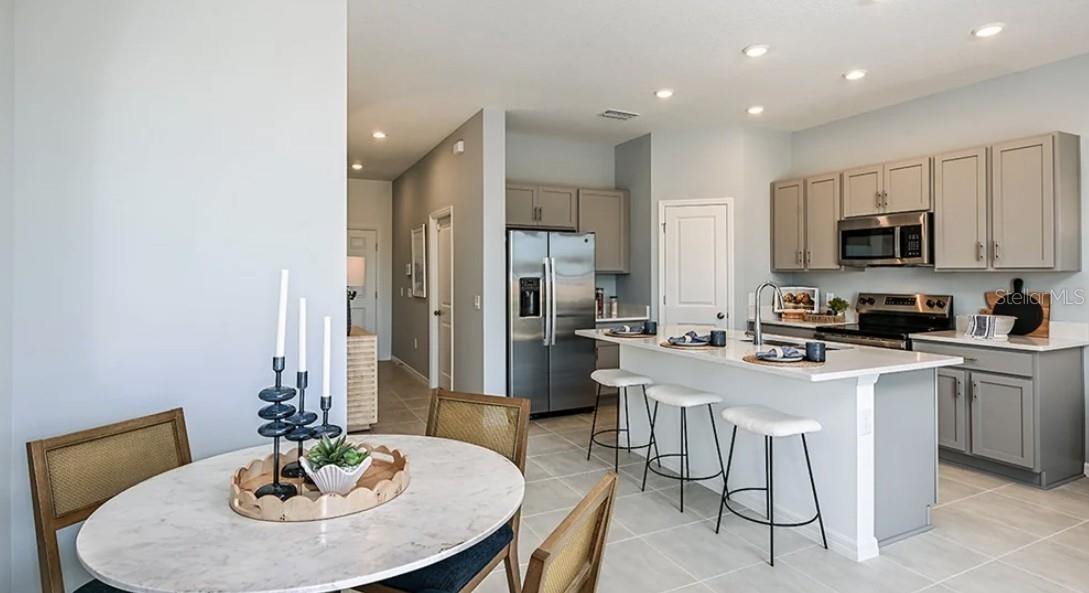 7815 WATERSCAPE DR