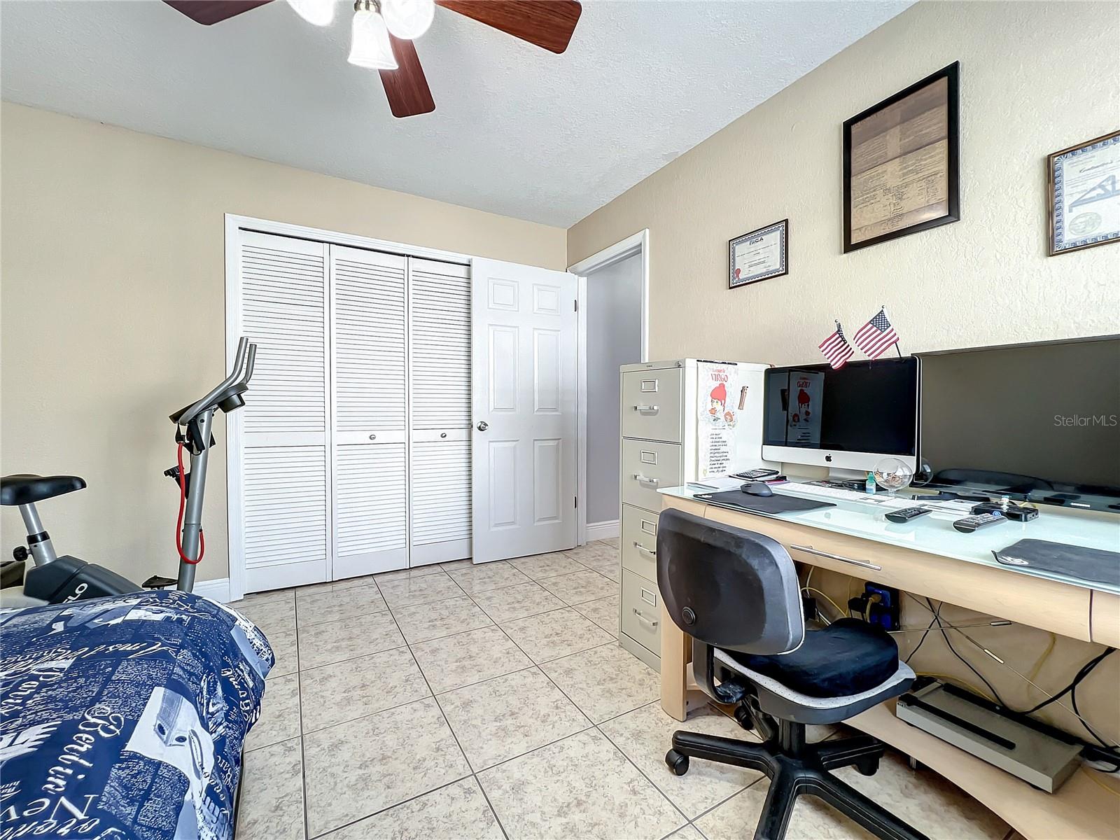 138 SEABREEZE CIR