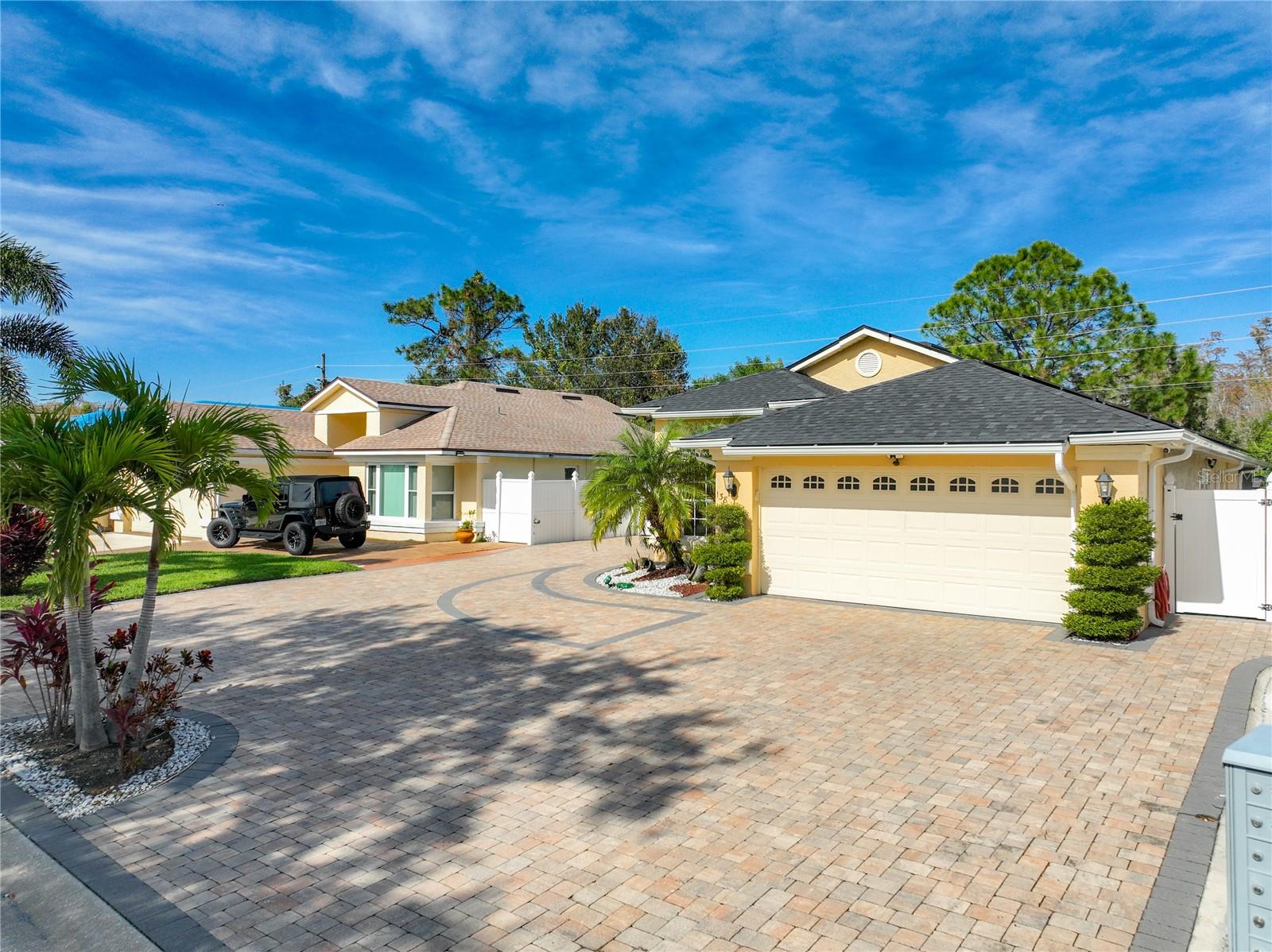 138 SEABREEZE CIR