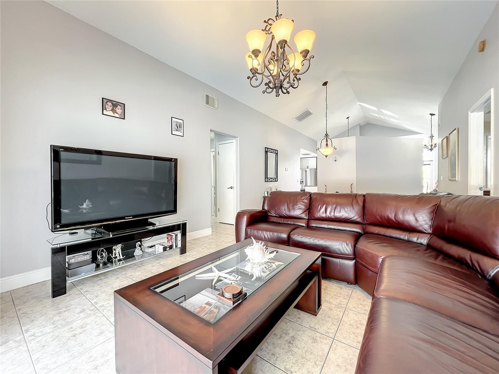 138 SEABREEZE CIR