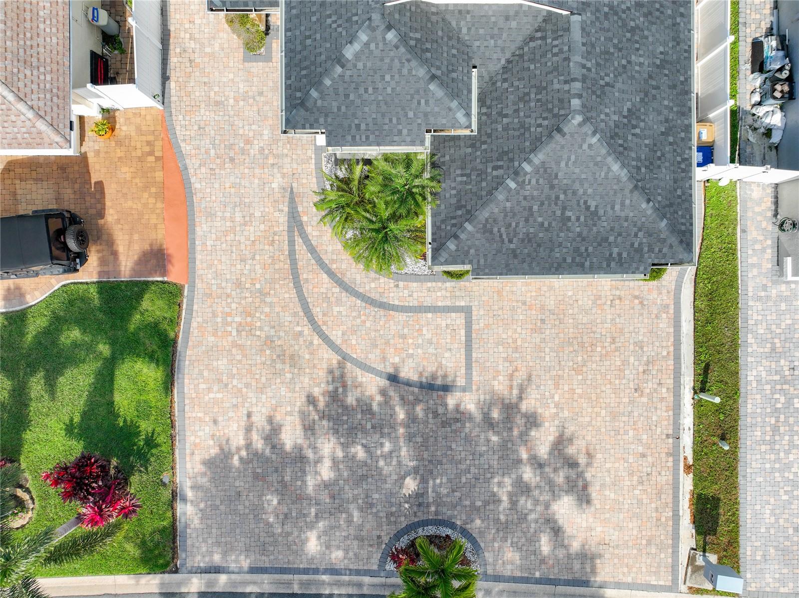 138 SEABREEZE CIR