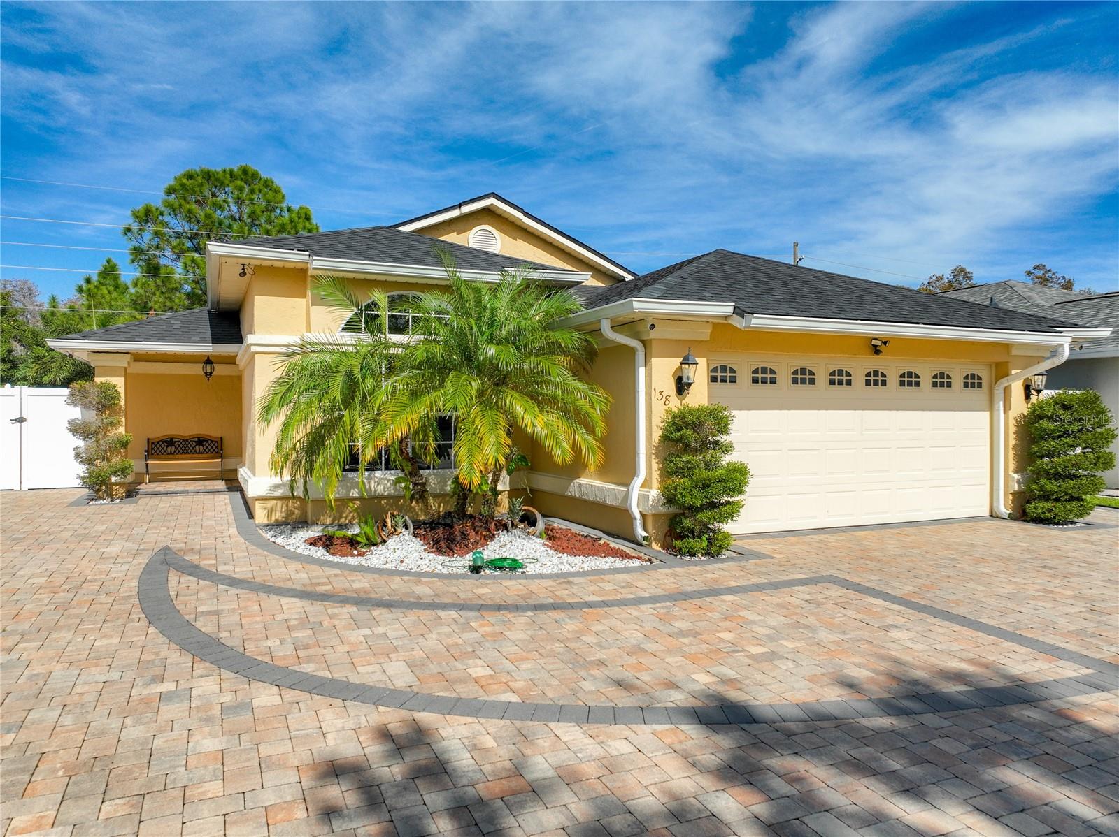 138 SEABREEZE CIR