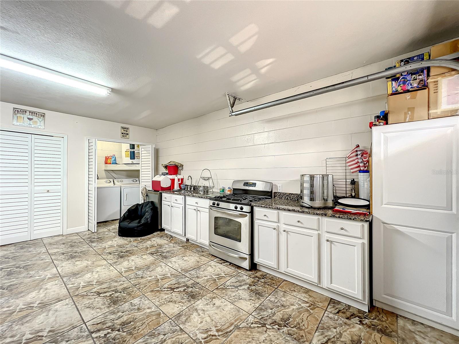 138 SEABREEZE CIR