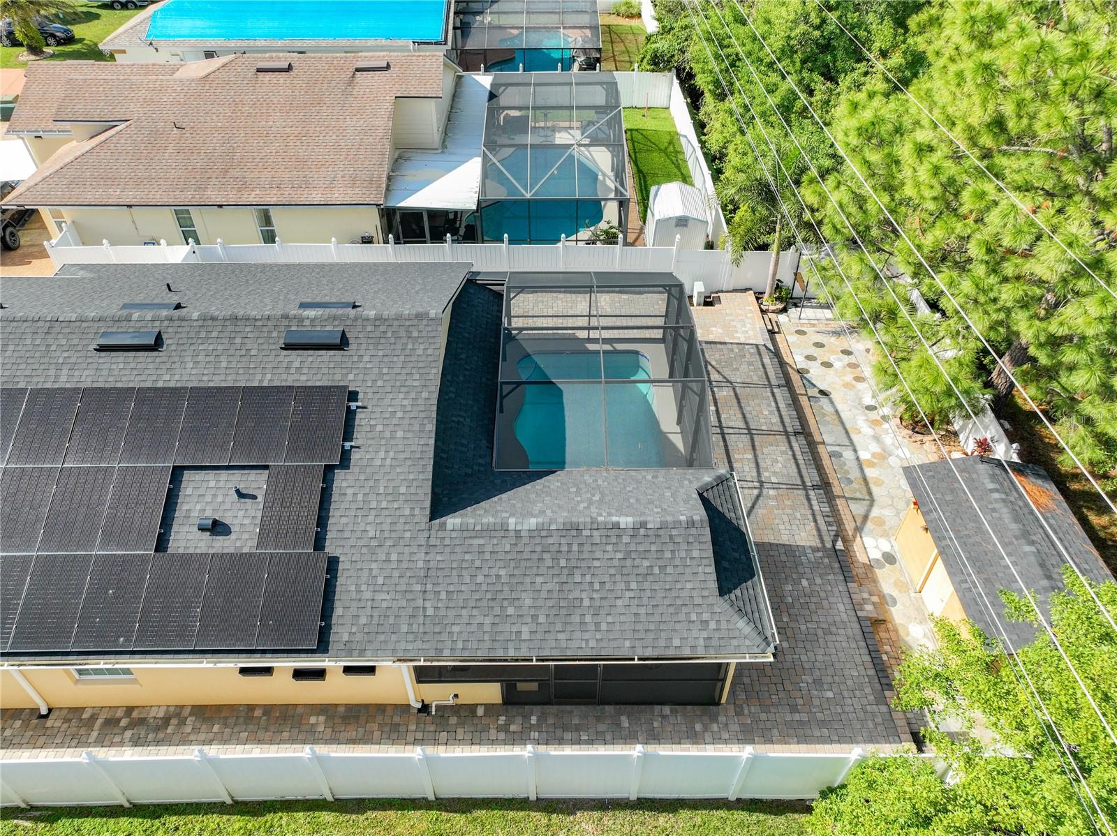 138 SEABREEZE CIR